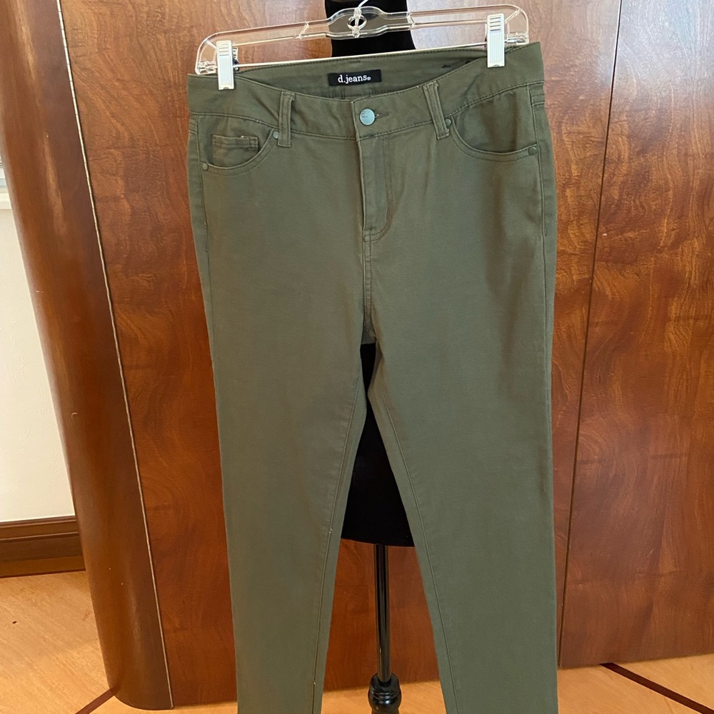 Olive Green d.jeans